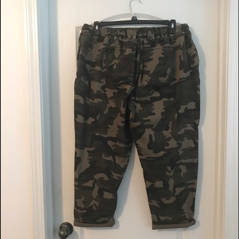 CAMO PANTS BY CATO!